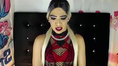 Snapshot of kristal_queen01 chatting on 05.19.26 kristal_queen01 online show from 05.19.26