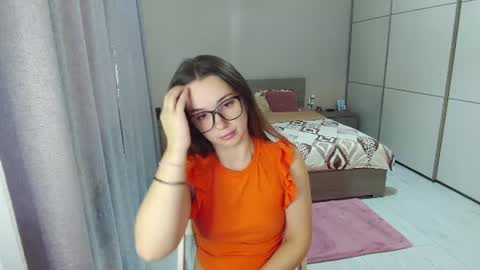 twitter    Annemarye 23 online show from 07.21.26