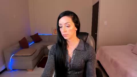 Sophia online show from 06.10.26