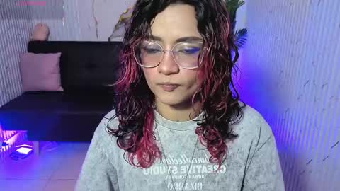 kristen_tay online show from 04.22.26