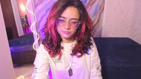 kristen_tay online show from 04.24.26