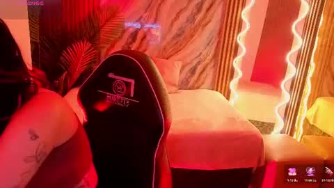 kristen_tay online show from 06.09.26