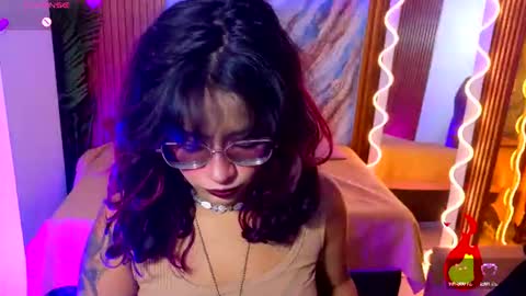 kristen_tay online show from 07.03.26