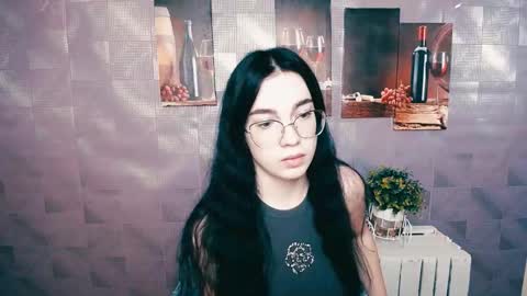 Snapshot of kristenx_x chatting on 09.22.25 Kristen online show from 09.22.25