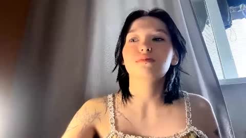 kristinaetoile online show from 07.21.26