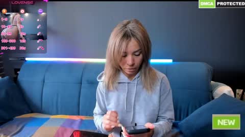 Snapshot of kristinasexyhot chatting on 06.02.26 Muscle Queen online show from 06.02.26