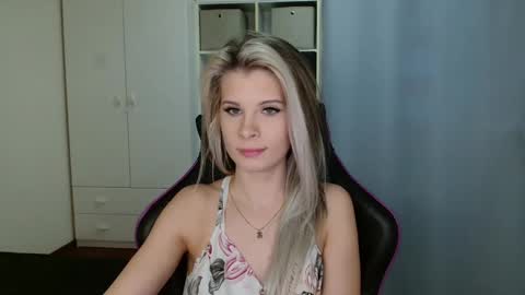 KristineAmore online show from 03.05.26