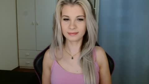 KristineAmore online show from 03.17.26