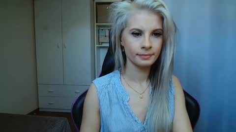 KristineAmore online show from 05.22.26