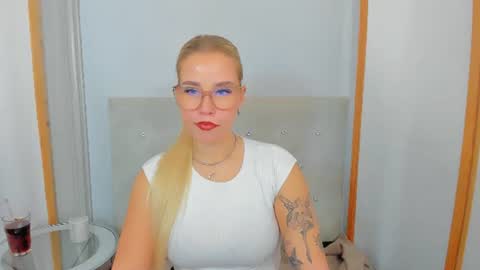 KristyFlowers online show from 03.04.25