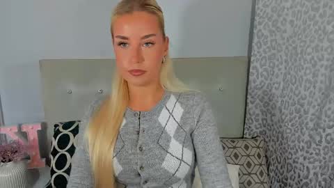Snapshot of kristyflowers chatting on 05.30.26 KristyFlowers online show from 05.30.26