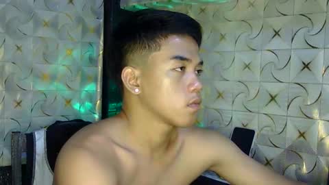 kritthanarkorn online show from 04.11.26