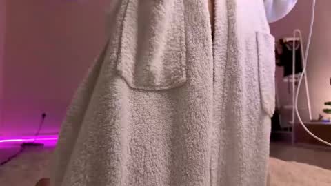 Snapshot of krixta chatting on 03.12.26 kristi online show from 03.12.26