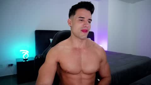 Snapshot of krops_ chatting on 02.12.25 KROPS online show from 02.12.25