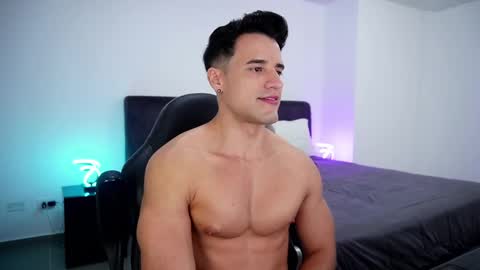 Snapshot of krops_ chatting on 03.05.25 KROPS online show from 03.05.25