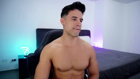 Snapshot of krops_ chatting on 03.11.25 KROPS online show from 03.11.25