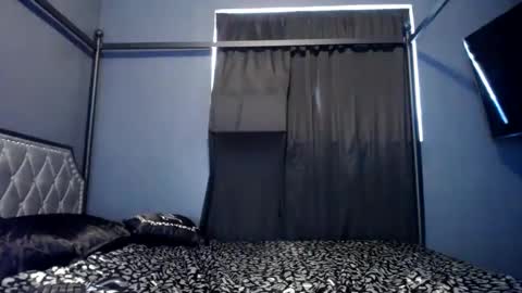 Krystal Blake online show from 03.03.25