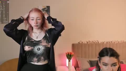 Emilia and Julia online show from 05.02.26