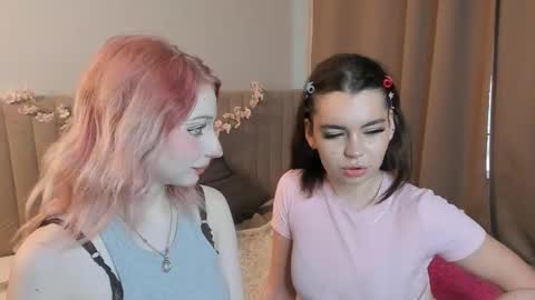 Emilia and Julia online show from 05.13.26