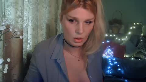 Annika  MTF ts post -op online show from 03.05.25