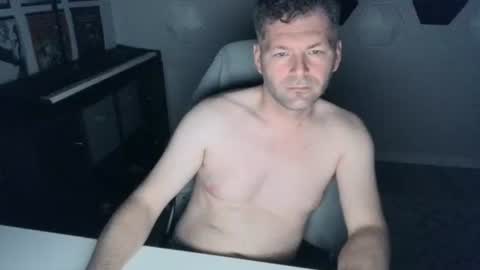 Snapshot of kukt_again chatting on 11.30.25 kukt_again online show from 11.30.25