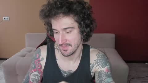 Snapshot of kumisboy chatting on 01.29.25 Robert online show from 01.29.25