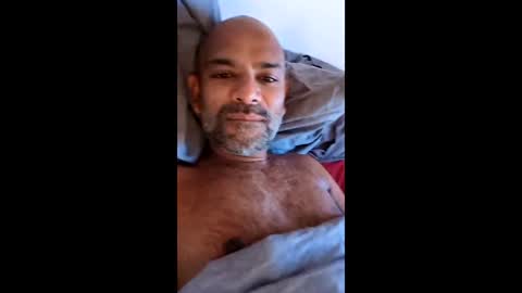 Snapshot of kung_furious chatting on 12.01.25 Ohm. online show from 12.01.25