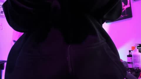 Snapshot of kuromi_bush chatting on 02.13.26 IM KUROMI - MY NEXT STREAM - SATURDAY- 31 JANUARY 2026 - 10PM EST DONT MISS IT online show from 02.13.26