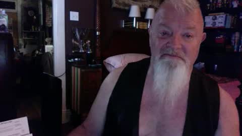 Snapshot of kyhgihntight chatting on 09.24.25 Nick Nude Celt KYHighNTight online show from 09.24.25