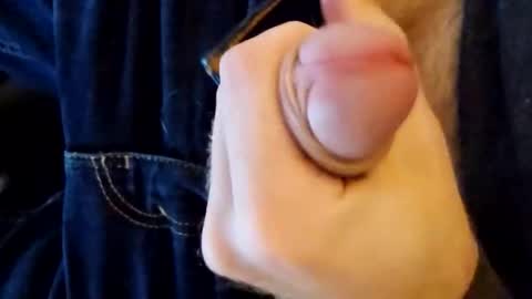 Snapshot of kylegifted chatting on 11.12.25 kylegifted online show from 11.12.25