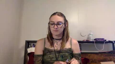 Snapshot of kylianna chatting on 07.23.26 Kylianna online show from 07.23.26
