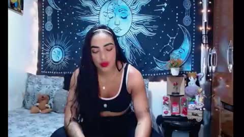 Snapshot of kylie_capricorn chatting on 07.27.26 kylie online show from 07.27.26