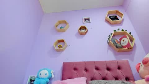 kylie gomez  online show from 03.18.26