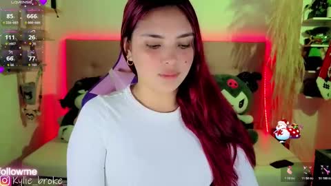 k ylie online show from 11.28.25