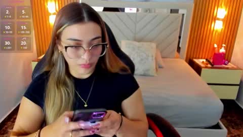  KYLIE  online show from 09.13.25