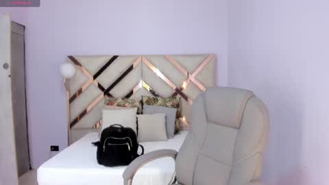 Kylie Reyes  online show from 07.21.26