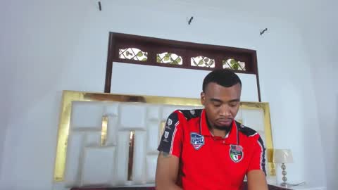 Snapshot of kylieandjhonny chatting on 02.15.25 Kaylie And Jhony online show from 02.15.25