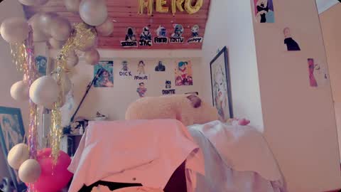 Snapshot of kyliekandy chatting on 02.05.25 online show from 02.05.25