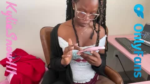 Kylie Snow online show from 03.10.26