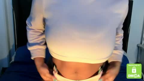 kylie white boobs online show from 04.13.26