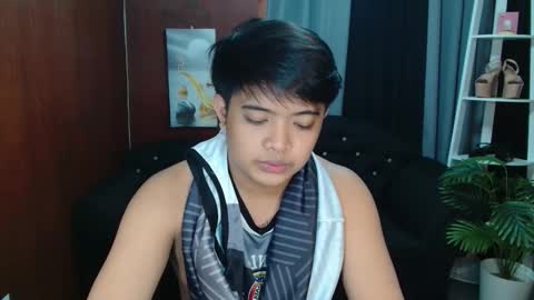 Snapshot of kyll_collins chatting on 11.07.25 kyll_collins online show from 11.07.25