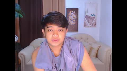 Snapshot of kyll_collins chatting on 11.12.25 kyll_collins online show from 11.12.25