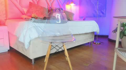 Snapshot of kylle_2050 chatting on 04.01.26 Kyle online show from 04.01.26