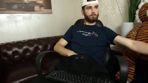 KyloEast online show from 06.04.26