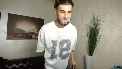 KyloEast online show from 06.12.26