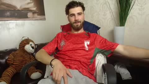 KyloEast online show from 06.13.26
