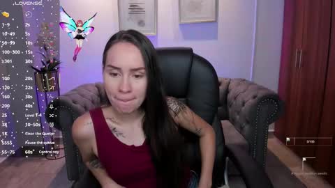 Snapshot of kymberlysweet chatting on 10.21.25 Kymberly online show from 10.21.25