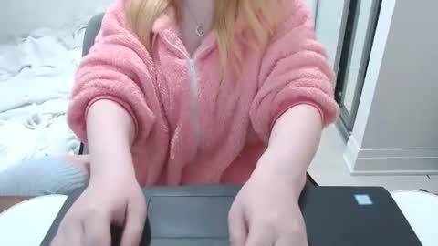 Snapshot of kymchi chatting on 11.11.25 Check Out My NSFW OnlyFans Link On Bio online show from 11.11.25