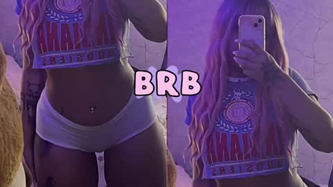 Snapshot of kyotomami chatting on 12.23.24 Fernanda online show from 12.23.24