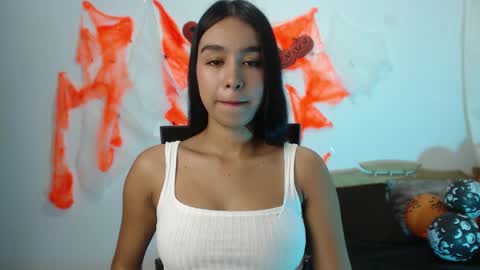 Kyra  online show from 10.22.25